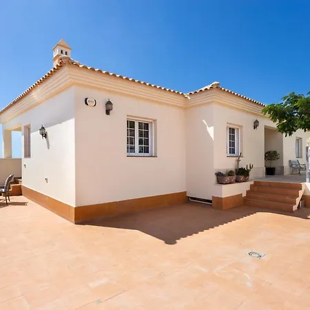 Tabaiba Luxus With Heatable Pool * El Rosario (Tenerife)